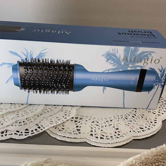 Adagio Professional Blowout Brush - Ocean Blue NIB Style your hair while… - Picture 7 of 10